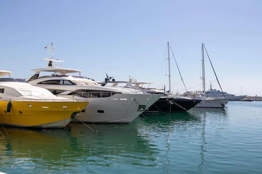 Puerto Banus Luxurious Apartment In The Heart Of The Port Marbella